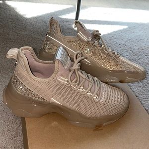 Steve Madden Maxima sneaker 7.5